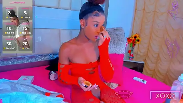 Snapshot of EbonyWildYou chatting on September 30, 2:01 pm EbonyWildYou online show from September 30, 2:01 pm