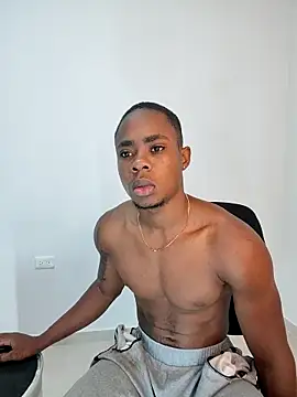 Snapshot of liambolt chatting on February 6, 2:35 pm liambolt online show from February 6, 2:35 pm