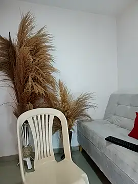 Snapshot of liambolt chatting on November 6, 12:36 am liambolt online show from November 6, 12:36 am