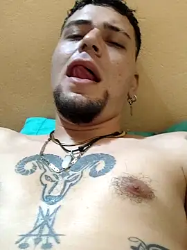 Snapshot of Juuaanp3 chatting on December 14, 9:15 am Juuaanp3 online show from December 14, 9:15 am