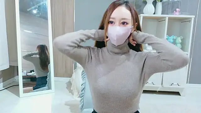 Snapshot of Xoxo__RUKA__xoxO chatting on October 15, 5:17 am Xoxo RUKA xoxO online show from October 15, 5:17 am