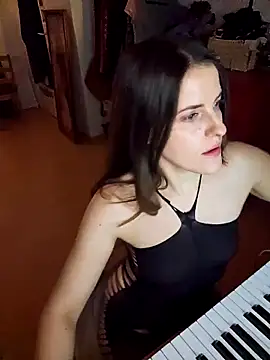 Snapshot of BelleFelicitas chatting on October 27, 6:09 pm BelleFelicitas online show from October 27, 6:09 pm