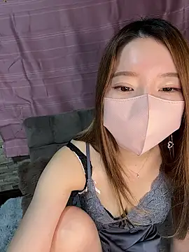 Snapshot of yuuhichan chatting on February 12, 4:56 am yuuhichan online show from February 12, 4:56 am