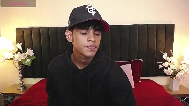 jhos padill online show from April 18, 1:19 am