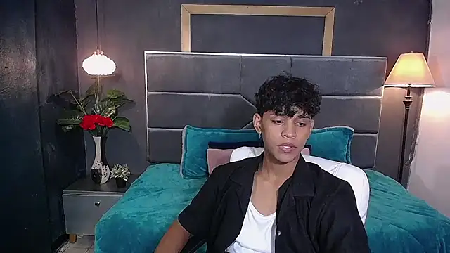 Snapshot of jhos_padill chatting on July 11, 1:06 am jhos padill online show from July 11, 1:06 am