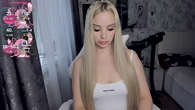 KiraKrox online show from December 4, 8:46 am