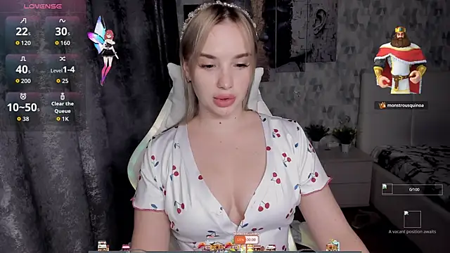 KiraKrox online show from October 26, 9:04 pm