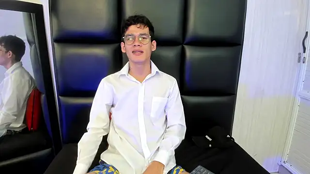 LittleMax23 online show from September 11, 11:54 am