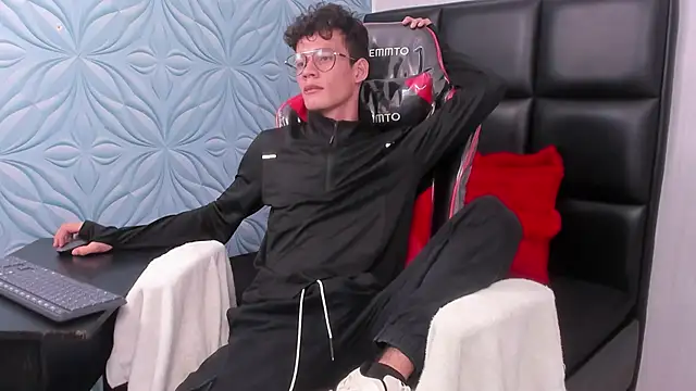 LittleMax23 online show from November 28, 12:16 pm