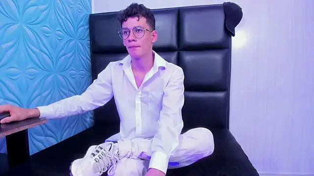 LittleMax23 online show from September 30, 12:00 pm