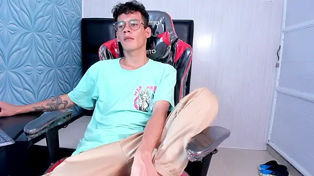 LittleMax23 online show from November 12, 12:53 pm