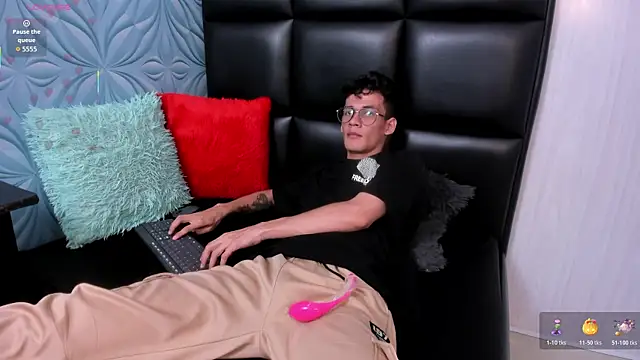 LittleMax23 online show from November 8, 1:03 pm