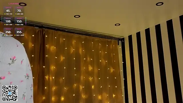 LorinaMaffitt online show from November 18, 6:22 pm