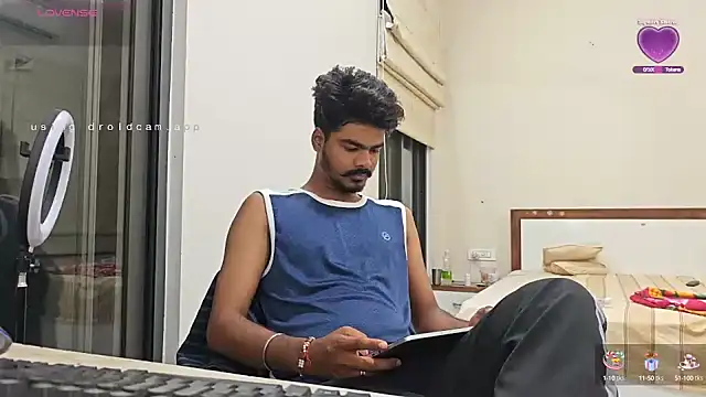 Snapshot of mrbuddy85 chatting on October 5, 5:47 pm mrbuddy85 online show from October 5, 5:47 pm