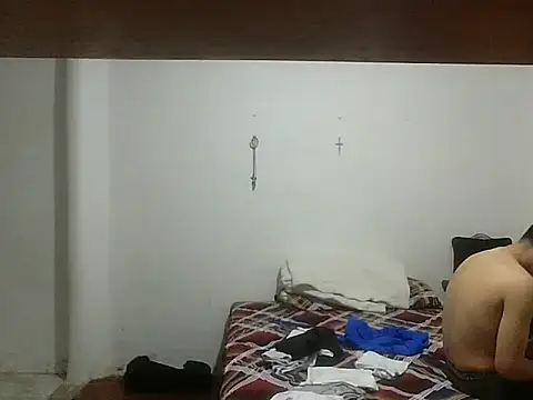 iam2002 online show from March 10, 5:00 am