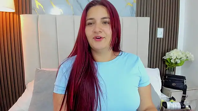 Snapshot of Victoria_Guzman chatting on July 8, 3:13 pm Victoria Guzman online show from July 8, 3:13 pm