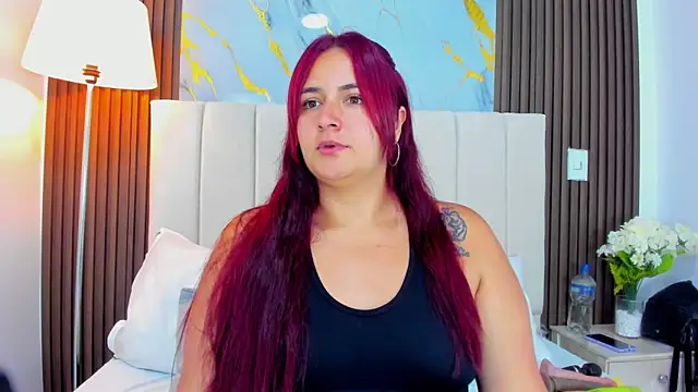 Victoria Guzman online show from April 27, 3:21 pm