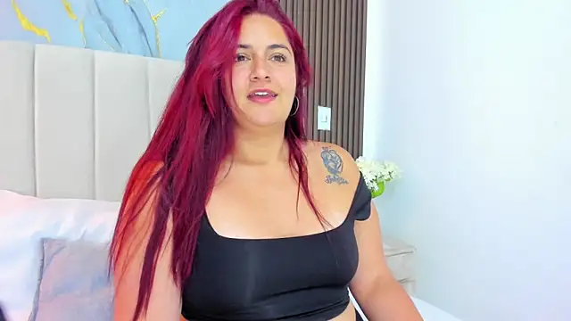 Victoria Guzman online show from April 22, 6:04 pm