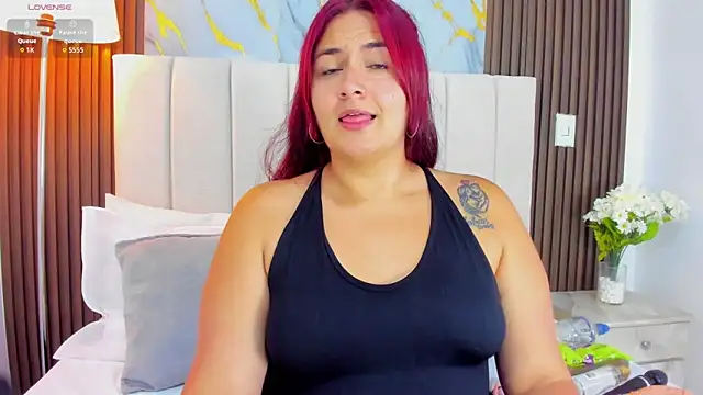 Victoria Guzman online show from April 30, 4:25 pm