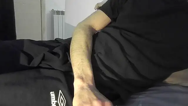 RaoufDz17cm online show from April 16, 9:39 pm