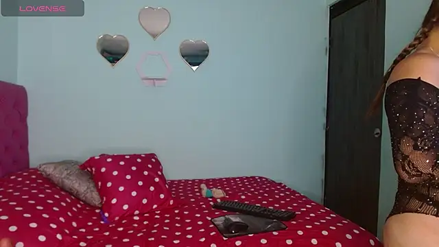 Charlotte lane online show from December 3, 2:56 am