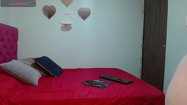 Charlotte lane online show from November 28, 4:23 am