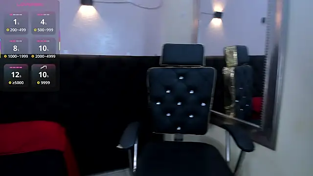Snapshot of tiiny_emilly chatting on October 14, 8:42 pm tiiny emilly online show from October 14, 8:42 pm
