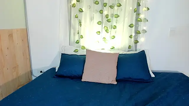 CloehSmiith online show from December 21, 11:12 am