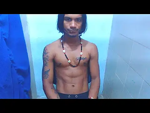 Snapshot of davidcutterr chatting on December 1, 9:43 am davidcutterr online show from December 1, 9:43 am