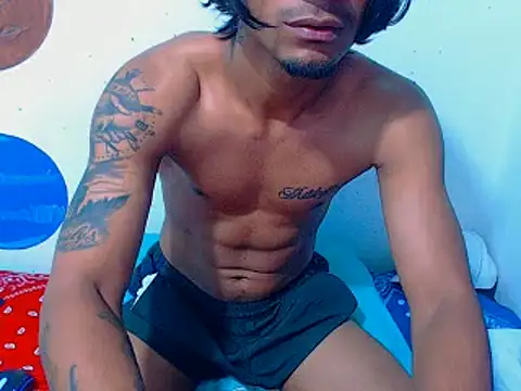 Snapshot of davidcutterr chatting on October 20, 3:12 pm davidcutterr online show from October 20, 3:12 pm