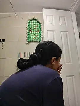 Snapshot of BasmaHernandez chatting on July 16, 2:47 pm BasmaHernandez online show from July 16, 2:47 pm