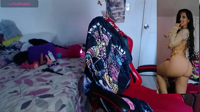 BasmaHernandez online show from April 17, 3:37 pm