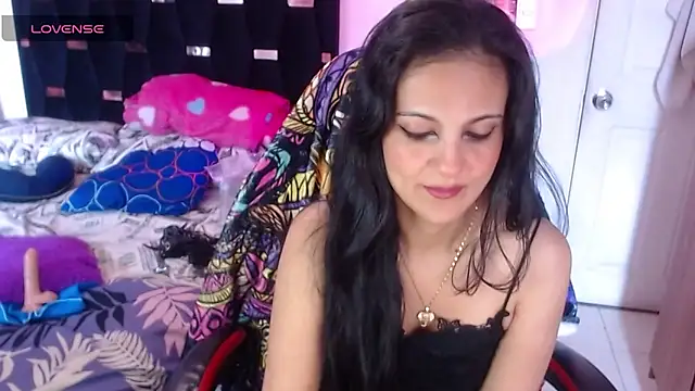 BasmaHernandez online show from May 23, 2:38 pm