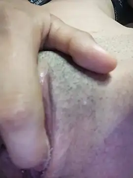 lucerocutte online show from March 1, 8:25 am