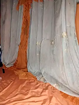 lucerocutte online show from March 24, 4:01 am