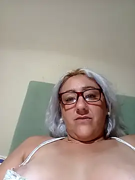 Snapshot of Samantha6767x chatting on March 28, 2:12 am Samantha6767x online show from March 28, 2:12 am