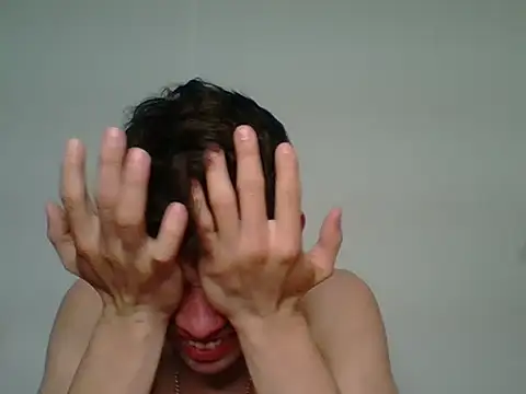 Maxtaylor18 online show from January 12, 1:23 am