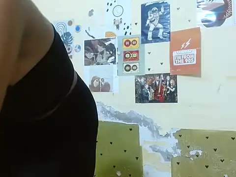 Snapshot of shallyji chatting on September 29, 5:58 am shallyji online show from September 29, 5:58 am