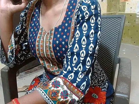 Snapshot of shallyji chatting on October 28, 6:23 am shallyji online show from October 28, 6:23 am