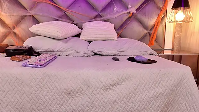 gemma sm online show from October 19, 3:09 am