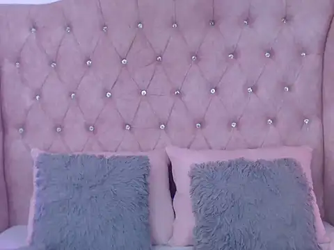 Snapshot of Jessica_Carter_01 chatting on July 14, 9:10 pm Jessica Carter 01 online show from July 14, 9:10 pm