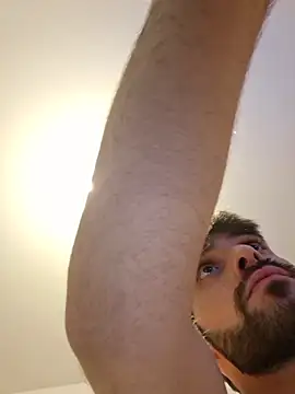 young swisscouple online show from February 26, 2:28 pm