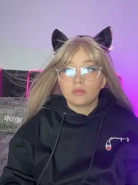 Annie Grosse online show from September 18, 8:56 pm