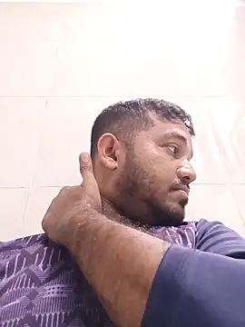 Snapshot of VJ17 chatting on December 16, 2:10 pm VJ17 online show from December 16, 2:10 pm