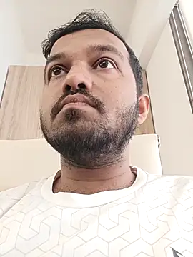 Snapshot of VJ17 chatting on October 26, 6:36 am VJ17 online show from October 26, 6:36 am