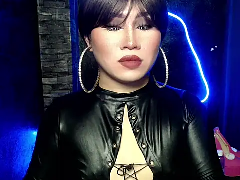 Snapshot of pretty_lassy chatting on October 15, 4:48 pm pretty lassy online show from October 15, 4:48 pm