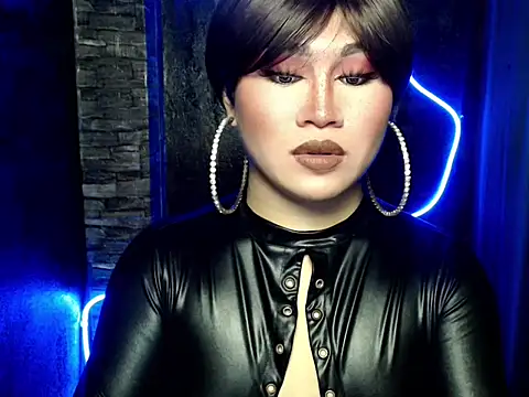 Snapshot of pretty_lassy chatting on September 27, 8:53 am pretty lassy online show from September 27, 8:53 am