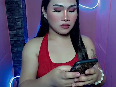 Snapshot of pretty_lassy chatting on November 12, 7:12 am pretty lassy online show from November 12, 7:12 am