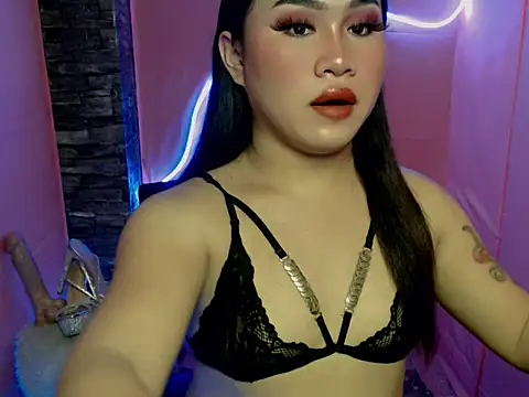 Snapshot of pretty_lassy chatting on November 7, 3:38 pm pretty lassy online show from November 7, 3:38 pm