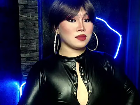 Snapshot of pretty_lassy chatting on September 18, 9:45 am pretty lassy online show from September 18, 9:45 am